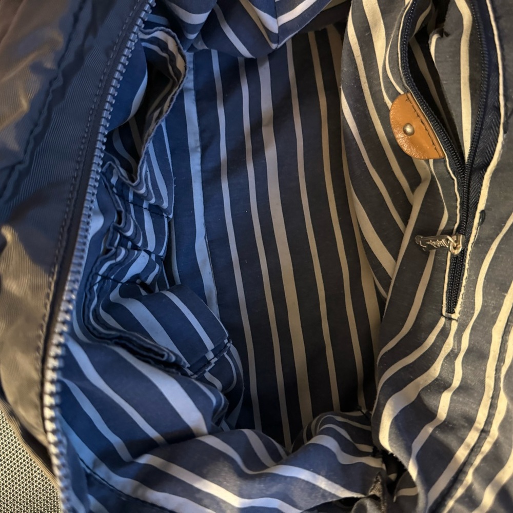 Kipling Tote - Picture 6 of 6